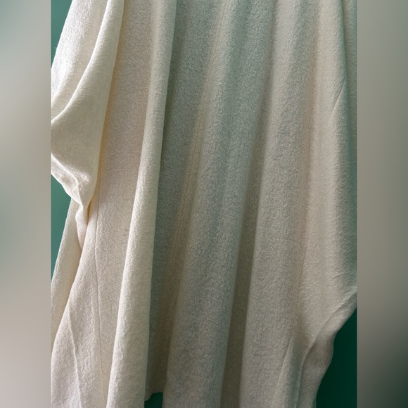 Classy comfortable throw - Picture 4 of 4